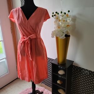 ISAAC MIZRAHI eco-friendly surplice, belted short sleeve dress